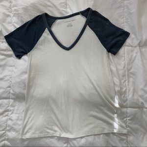 American Eagle Outfitters Baseball V-Neck T-Shirt